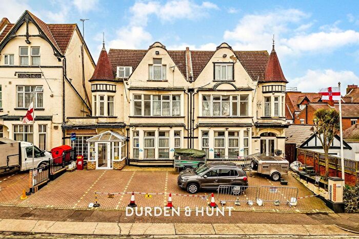 16 Bedroom Semi-Detached House For Sale In Grosvenor Road, Westcliff-On-Sea, SS0