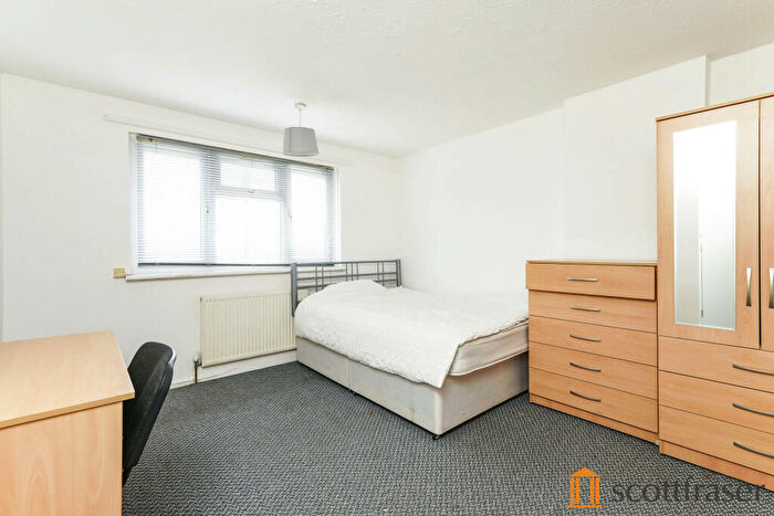 5 Bedroom Semi-Detached House To Rent In Moody Road, Headington, OX3