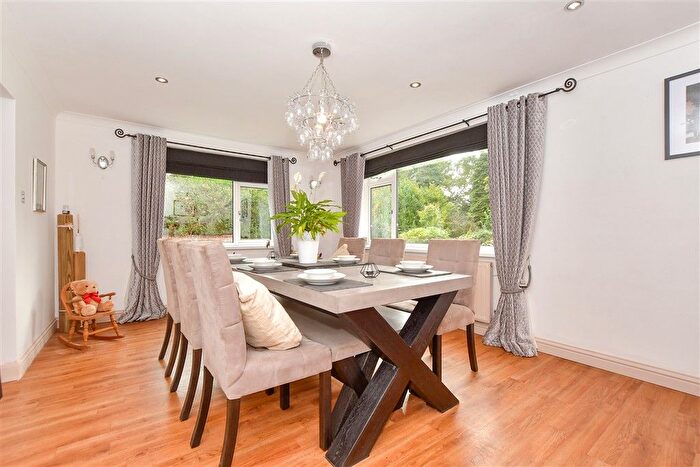 4 Bedroom Detached House For Sale In Canterbury Road, Challock, Ashford, Kent, TN25