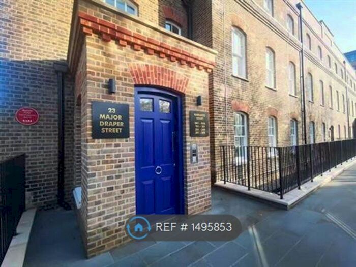 2 Bedroom Flat To Rent In Barracks Court, London, SE18