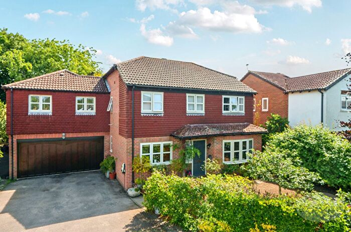 5 Bedroom Detached House For Sale In Churchfields, Kingsley, Hampshire, GU35