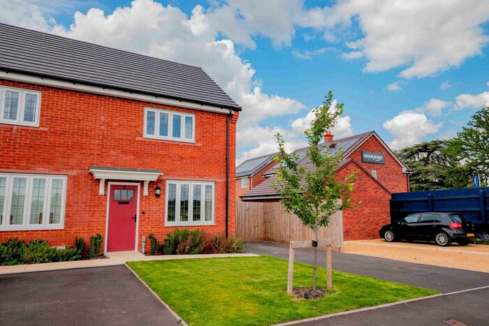 2 Bedroom End Of Terrace House To Rent In Martley Road, Worcester, WR2