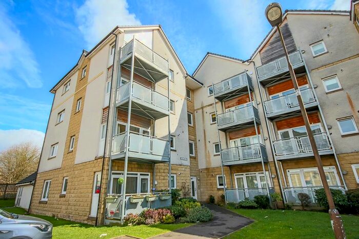 2 Bedroom Flat To Rent In Hawk Brae, Livingston, EH54