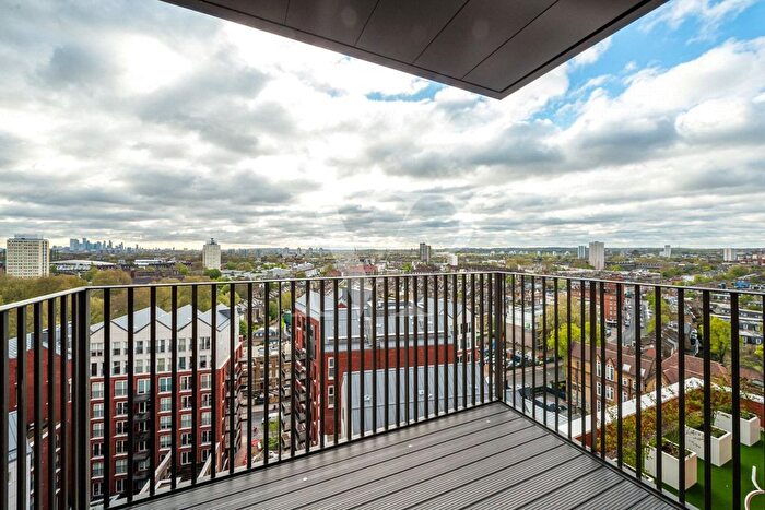 1 Bedroom Flat To Rent In Exchange Gardens, Nine Elms, London, SW8