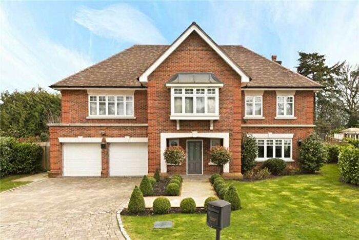 6 Bedroom Detached House To Rent In Tilford Road, Farnham, Surrey, GU9