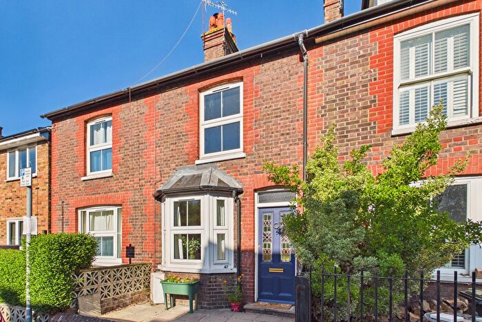 2 Bedroom Cottage For Sale In South Hill Road, Hemel Hempstead, HP1