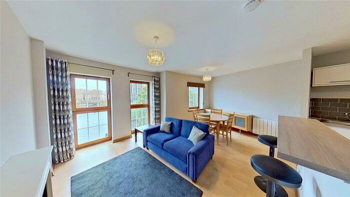 2 Bedroom Flat To Rent In Sheriff Bank, Edinburgh, EH6