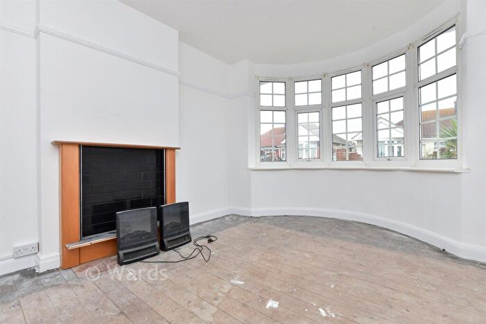 3 Bedroom Semi-Detached Bungalow For Sale In Marrose Avenue, Ramsgate, Kent, CT12