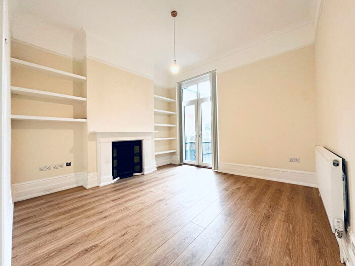 1 Bedroom Flat To Rent In Adelaide Avenue, London, SE4