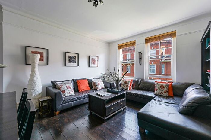 3 Bedroom Flat To Rent In Beaumont Avenue, W14