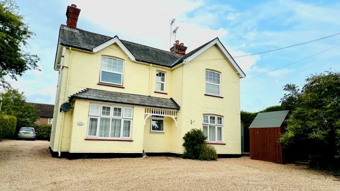 2 Bedroom Flat To Rent In Forest Road, Liss, GU33