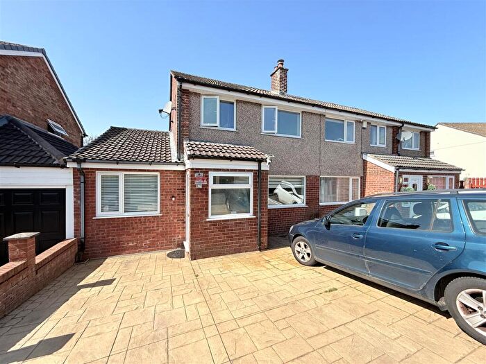 4 Bedroom Semi Detached House For Sale In Tennyson Avenue, Dukinfield, SK16