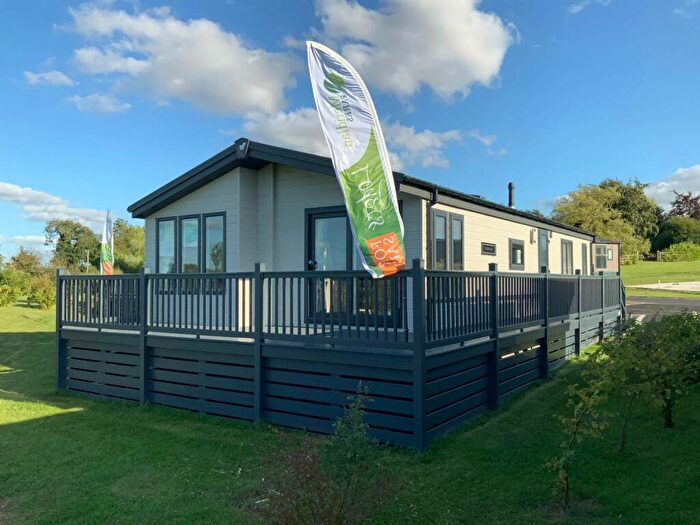 2 Bedroom Lodge For Sale In Caldwell, Richmond, DL11