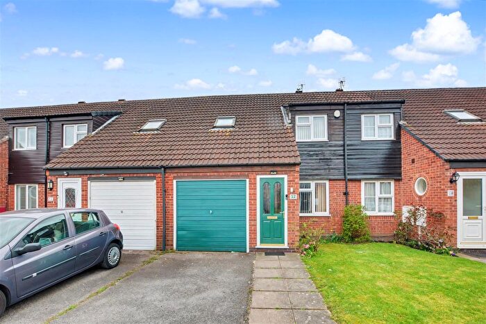 3 Bedroom Terraced House For Sale In Buttermere Court, Nottingham, NG5