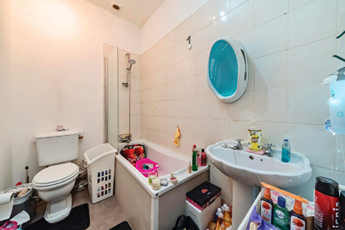 2 Bedroom Terraced House For Sale In Beech Street, Elland, HX5