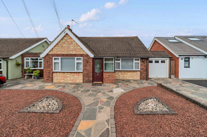 3 Bedroom Bungalow For Sale In Ethelbert Road, Hawley, Dartford, DA2
