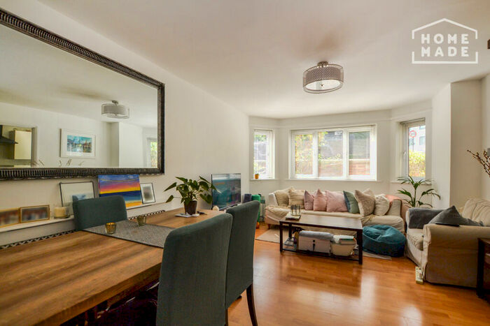 2 Bedroom Flat To Rent In St. James Drive, SW12