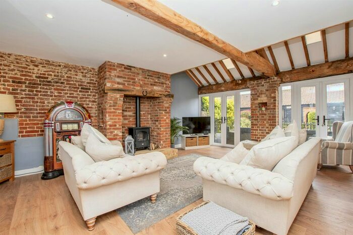 4 Bedroom Barn Conversion For Sale In Fritton Road, Ludham, Great Yarmouth, NR29
