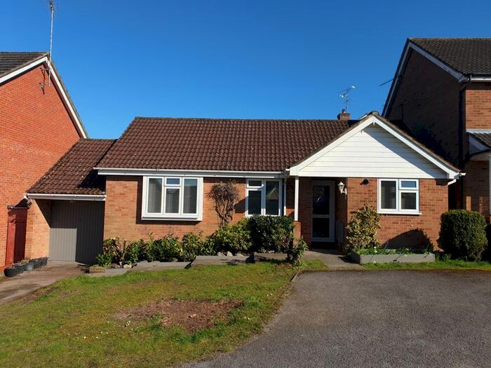 3 Bedroom Detached Bungalow To Rent In Sandringham Way, Frimley, Camberley, GU16