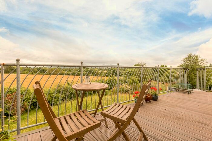4 Bedroom Detached House For Sale In Cropthorne, Pershore, WR10