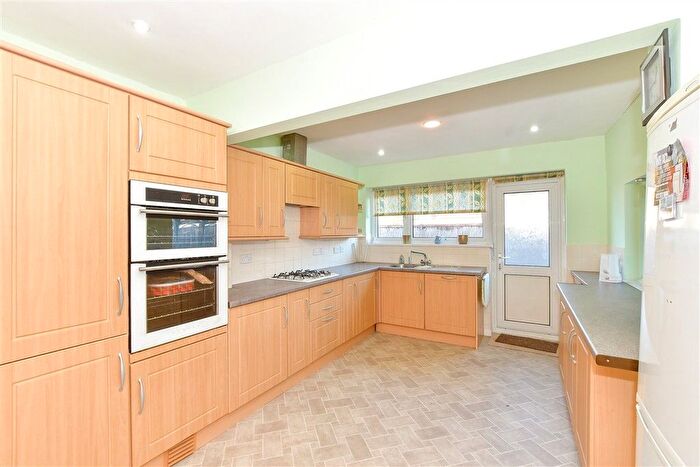 3 Bedroom Detached Bungalow For Sale In Birch Tree Drive, Emsworth, Hampshire, PO10