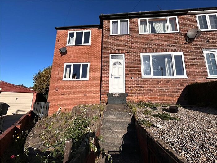 5 Bedroom End Of Terrace House For Sale In Highfield Close, Leeds, West Yorkshire, LS12