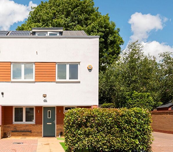4 Bedroom Semi-Detached House For Sale In Meadowview Road, Raynes Park, SW20