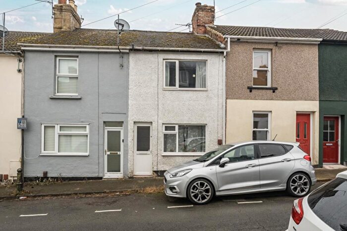 2 Bedroom Terraced House For Sale In King John Street, Swindon, SN1