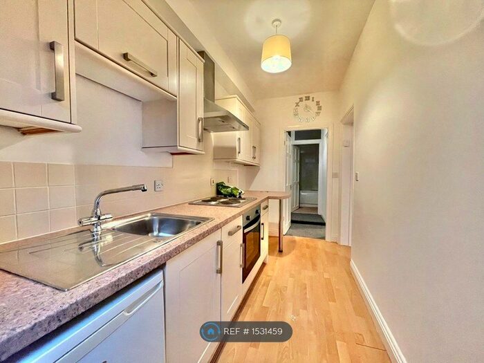 1 Bedroom Flat To Rent In Whitham Road, Sheffield, S10