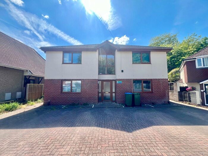 1 Bedroom Flat To Rent In Sunningdale Gardens, Southampton, SO18