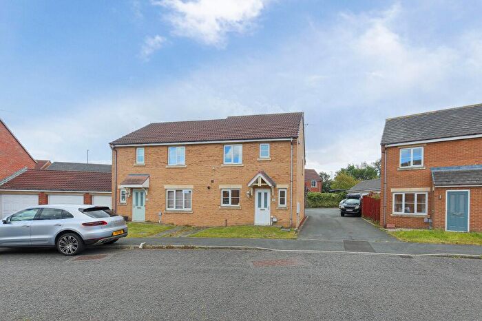 3 Bedroom Semi-Detached House For Sale In Earls Meadow, Shiremoor, NE27