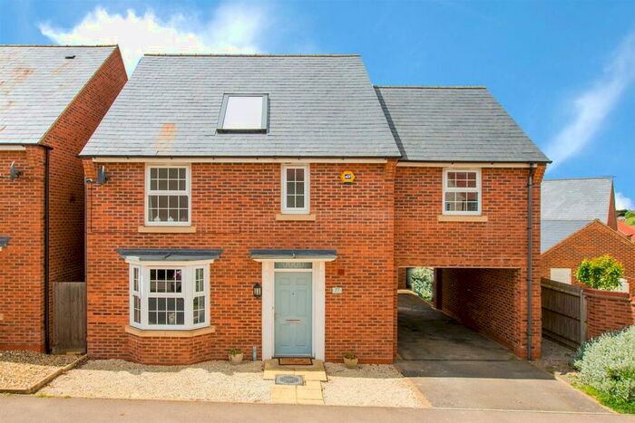 4 Bedroom Detached House To Rent In Donnington Road, Burton Latimer, NN15
