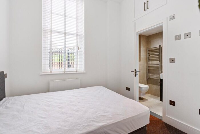 2 Bedroom Flat To Rent In Ditchling Road, Brighton, BN1