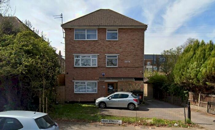 1 Bedroom Flat To Rent In High Street, London, N14