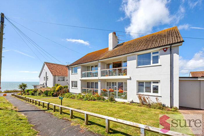 2 Bedroom Flat To Rent In Greenway Court, Rottingdean, East Sussex, BN2