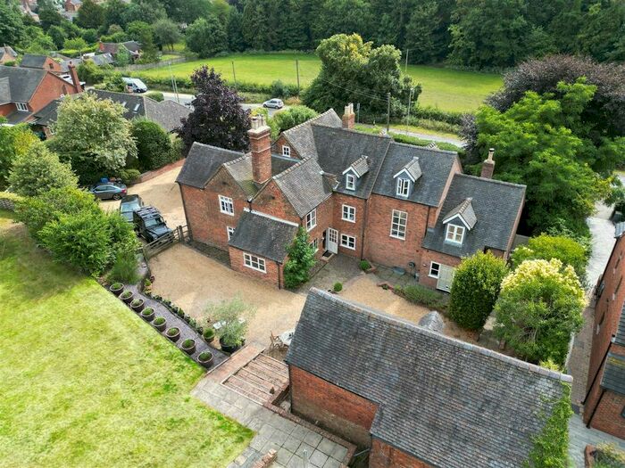 6 Bedroom Detached House For Sale In Uttoxeter Road, Abbots Bromley, Lichfield, Staffordshire, WS15