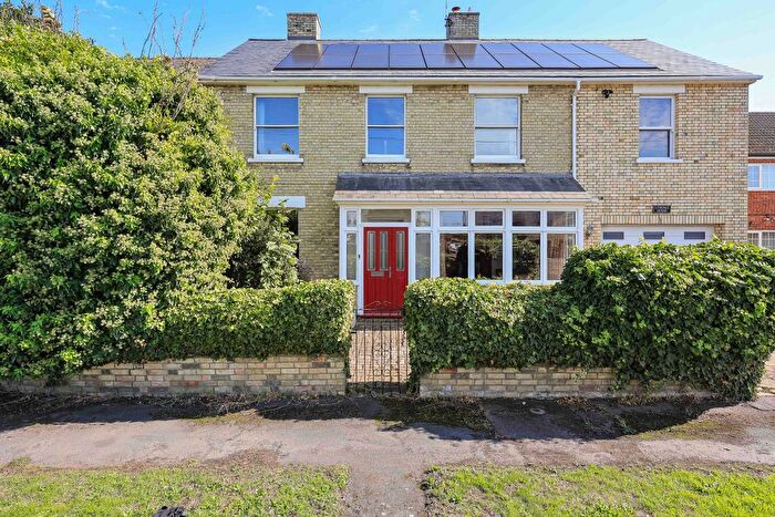 5 Bedroom Detached House For Sale In London Road, Pampisford, CB22