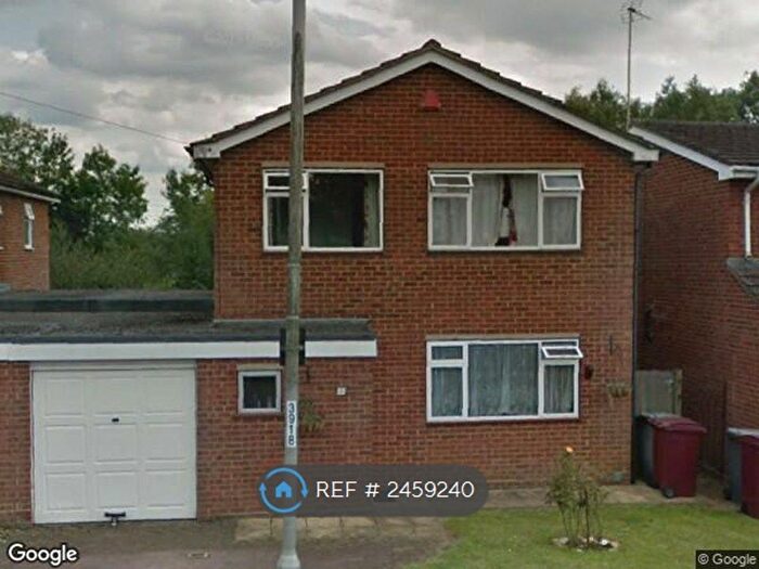 3 Bedroom Detached House To Rent In Tallis Lane, Reading, RG30