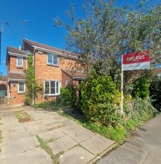 3 Bedroom House To Rent In Ash Close, Aylesbury, HP20