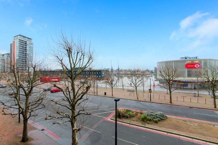 2 Bedroom Flat To Rent In Adriatic Apartments, Western Gateway, E16