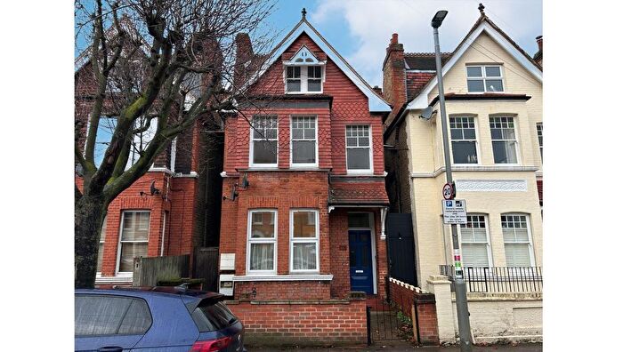 3 Bedroom Flat For Sale In Flat B, Laitwood Road, Balham, London, SW12