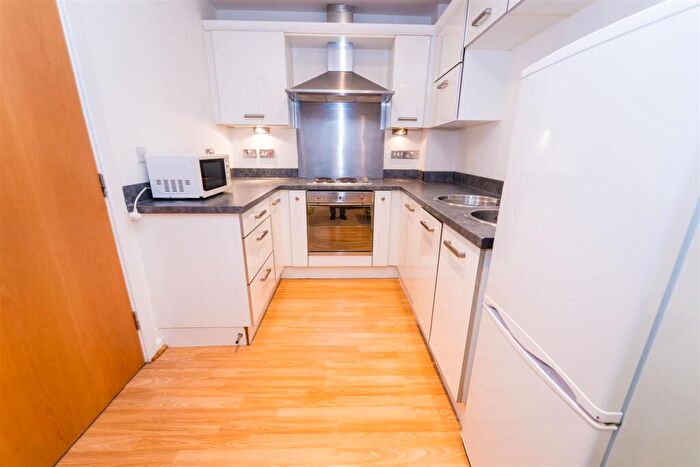 2 Bedroom Apartment To Rent In The Citadel, Northern Quarter, M4