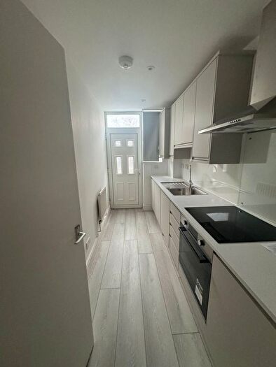 1 Bedroom Flat To Rent In Weymouth Terrace, London, E2