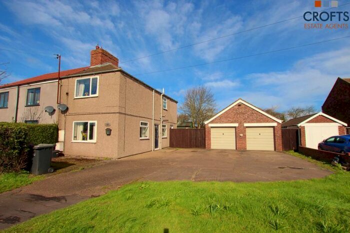 2 Bedroom Semi-Detached House For Sale In College Road, East Halton, Immingham, DN40