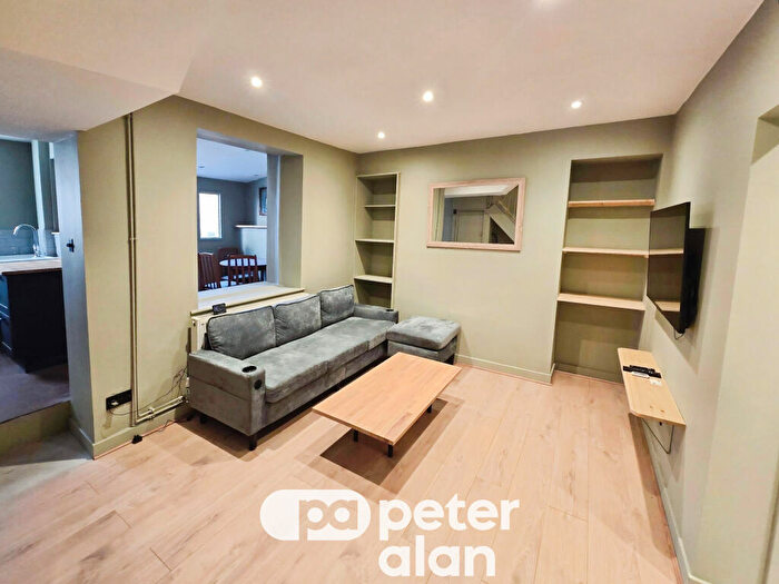 3 Bedroom House To Rent In Clifton Hill, Swansea, SA1