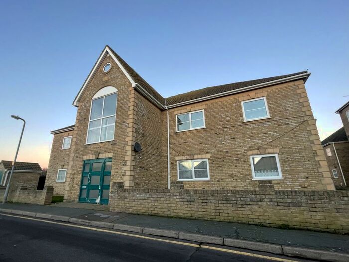 1 Bedroom Flat To Rent In Garden Road, Jaywick, Clacton-On-Sea, CO15