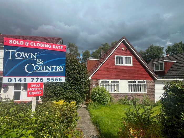 3 Bedroom Detached Villa For Sale In Peathill Avenue, Chryston, G69