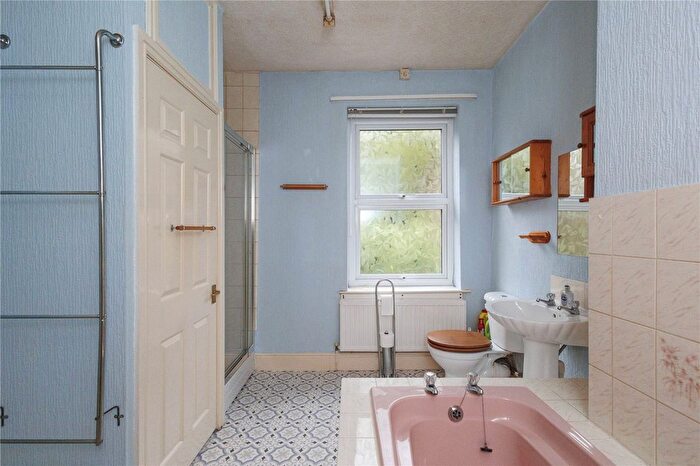 2 Bedroom Terraced House For Sale In Delph New Road, Delph, Oldham, Greater Manchester, OL3