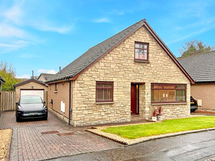 3 Bedroom Detached House For Sale In Ochil View, Kincardine, FK10