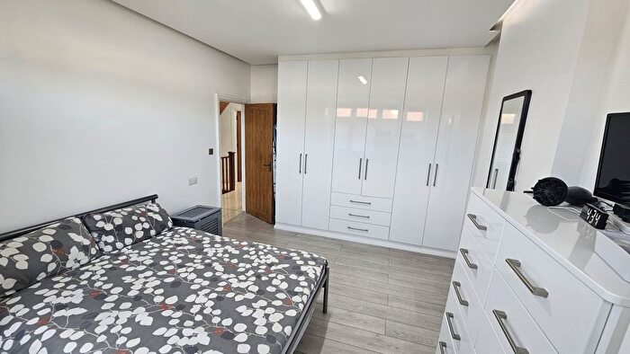 6 Bedroom Terraced House To Rent In Streatham Vale, SW16